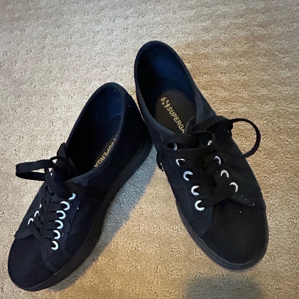 Platform sneakers